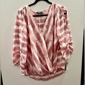 FINAL PRICE - NWT tie dye striped blouse🌺